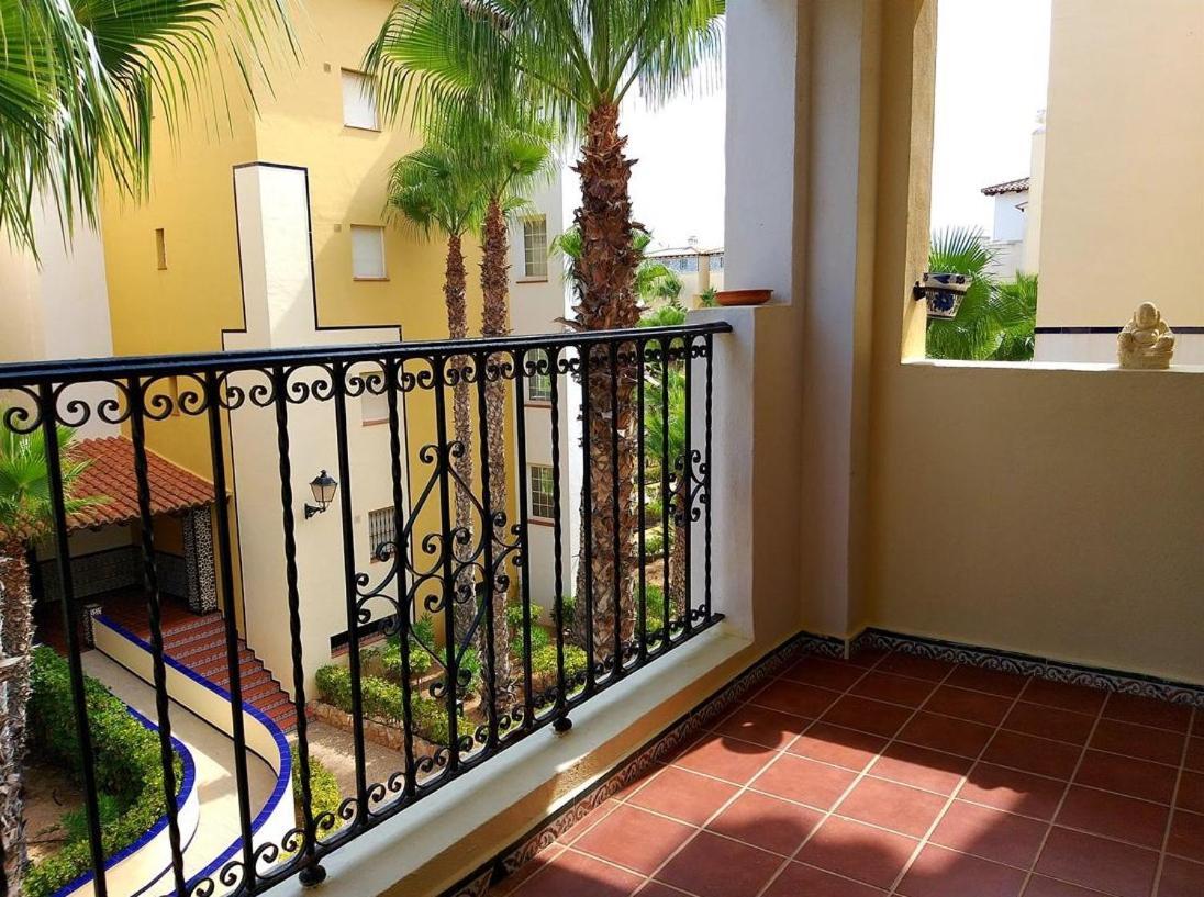Aldea Del Mar Apartment ตอร์เรเวียคา ภายนอก รูปภาพ