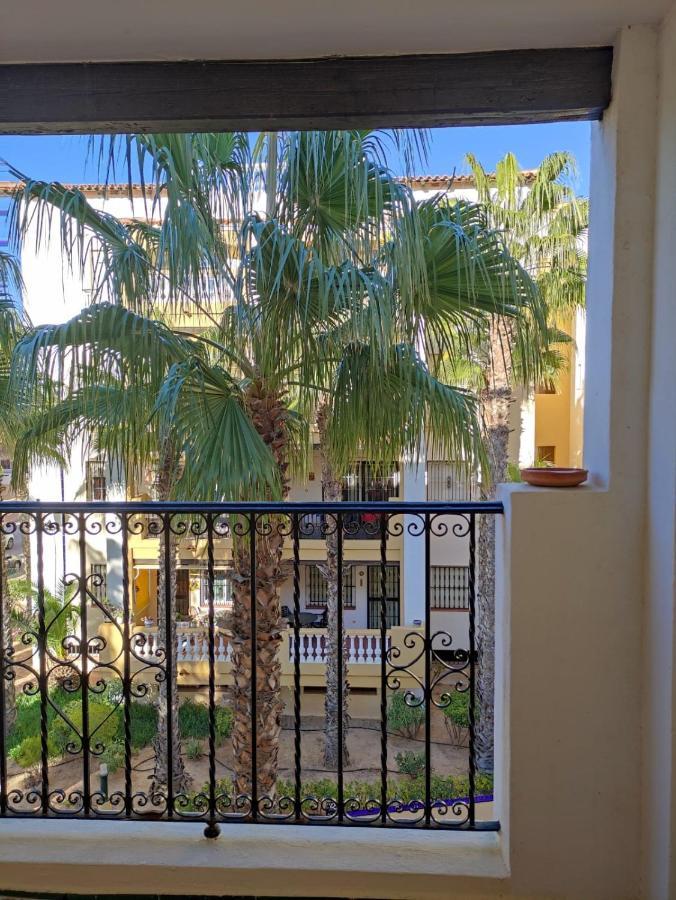 Aldea Del Mar Apartment ตอร์เรเวียคา ภายนอก รูปภาพ