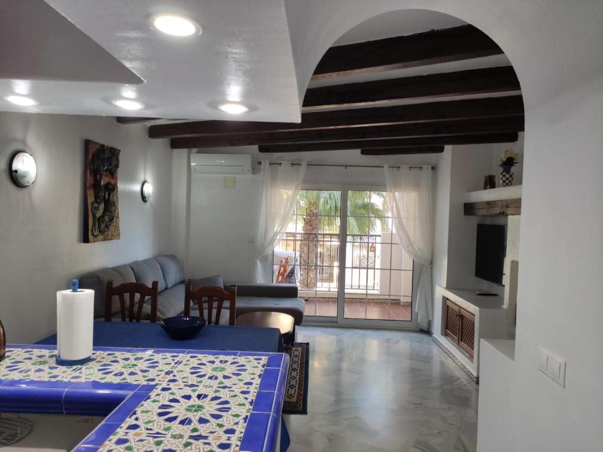 Aldea Del Mar Apartment ตอร์เรเวียคา ภายนอก รูปภาพ